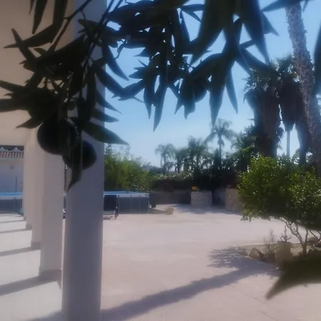 Caledonia Relax 2